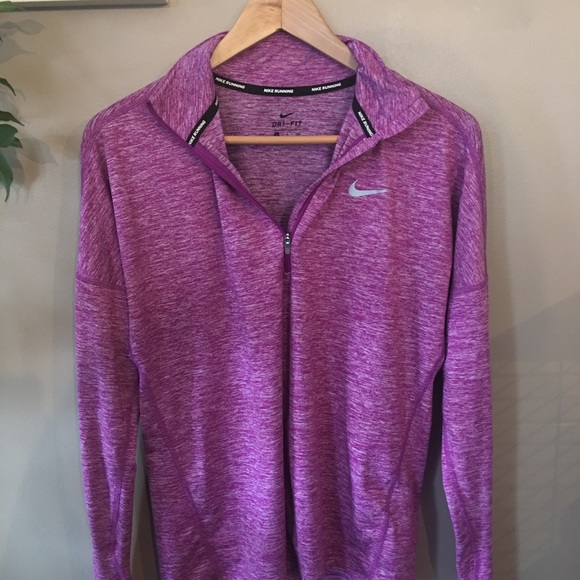 Nike long sleeve athletic top - Picture 2 of 4